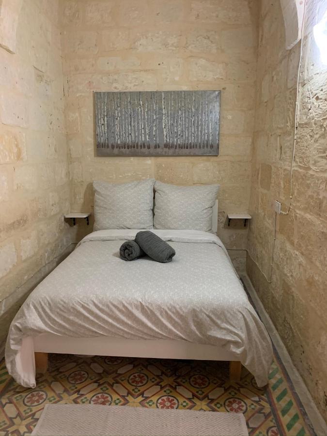 2 Bedroom In The Centre Of Apartment *